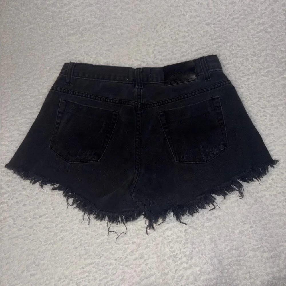 ONE by One Teaspoon Bandits Distressed Black Denim Shorts Size 27